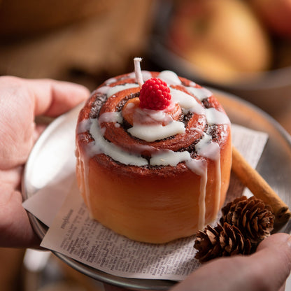 Raspberry Cinnamon Roll Scented Candle