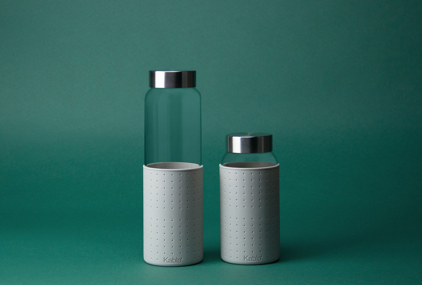 Bundle: 32 oz Bottle, 21 oz Bottle and Two Sleeves by Kablo