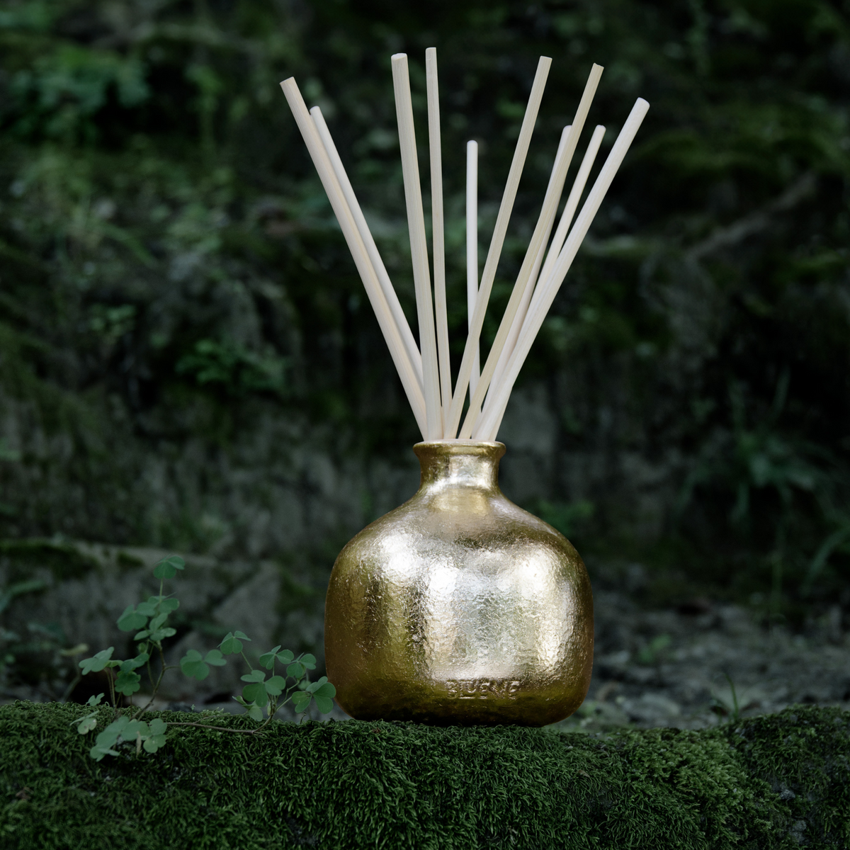 Gold Large Refillable Diffuser - Festive - Noble Fir & Amber