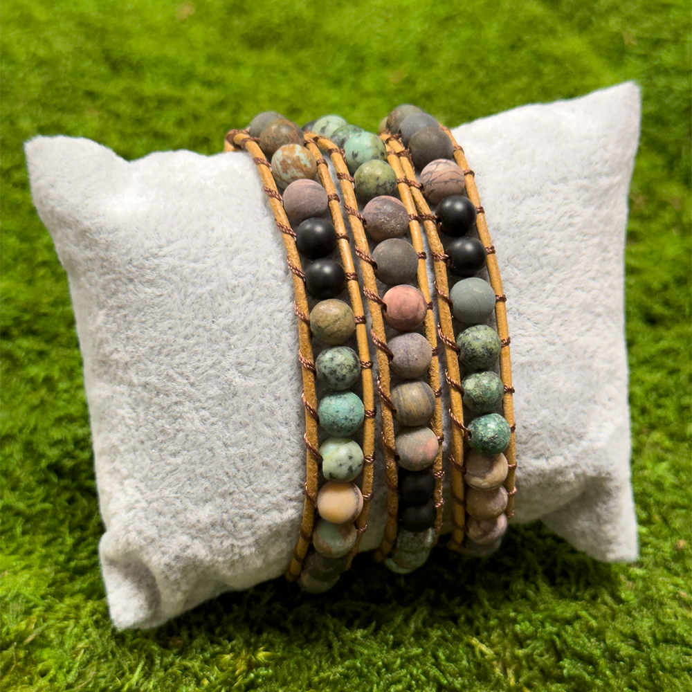 African Turquoise + Red Turquoise + Zinc Alloy + Onyx Bracelet. Light Brown Cow Leather Rope