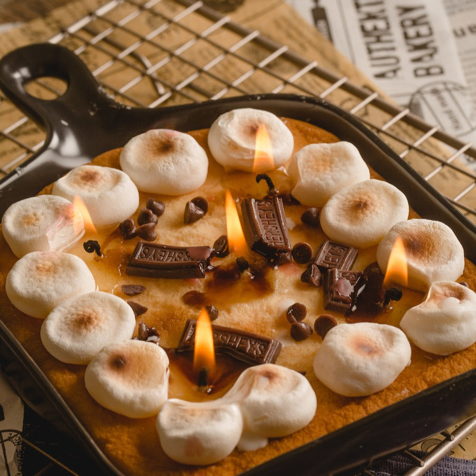 Skillet S'more Chocolate and Marshmallow Candle