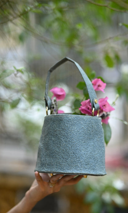 Bucket Bag by Zenkindstore