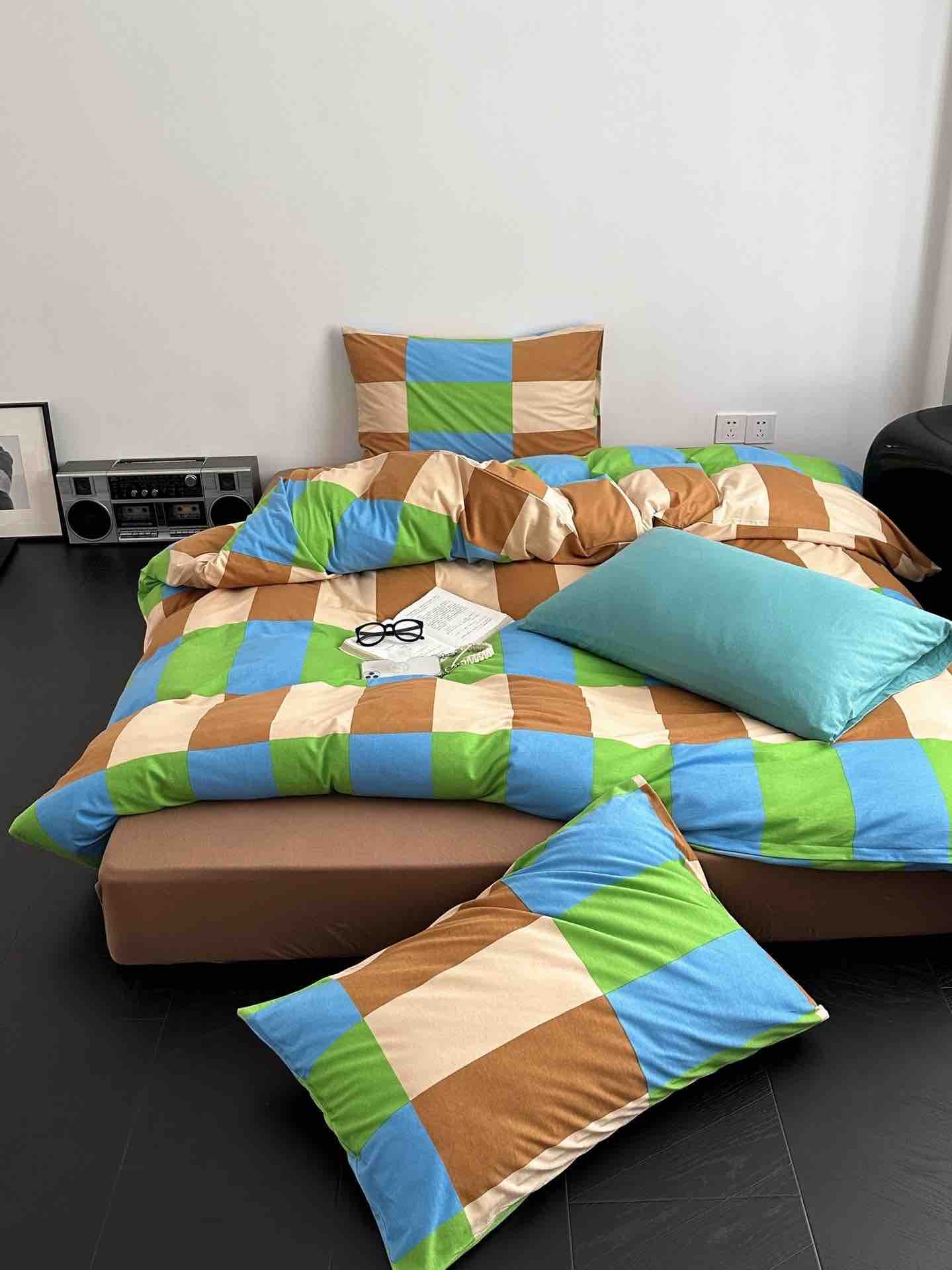 Dopamine Rainbow Checker Duvet Set With Pillowcases & Fitted Sheet