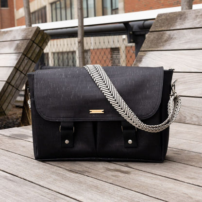 NOMAD messenger bag | COAL