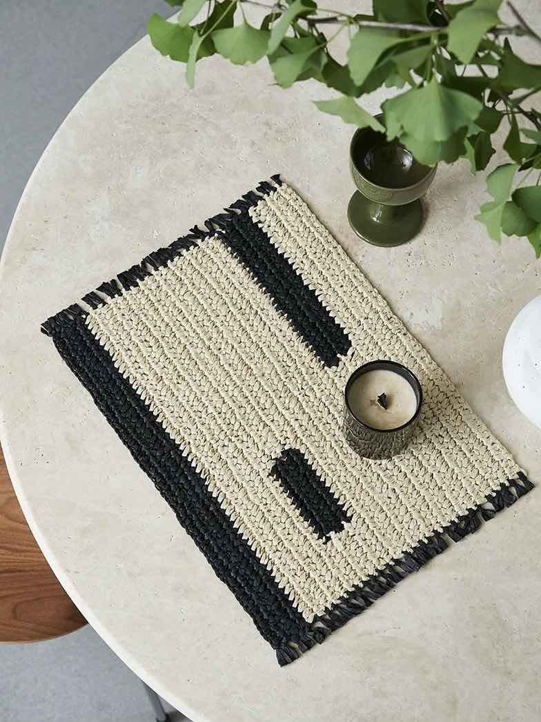 Handmade Retro Nordic Woven Reed Placemat Set of 4 Pcs for Elegant Table Setting