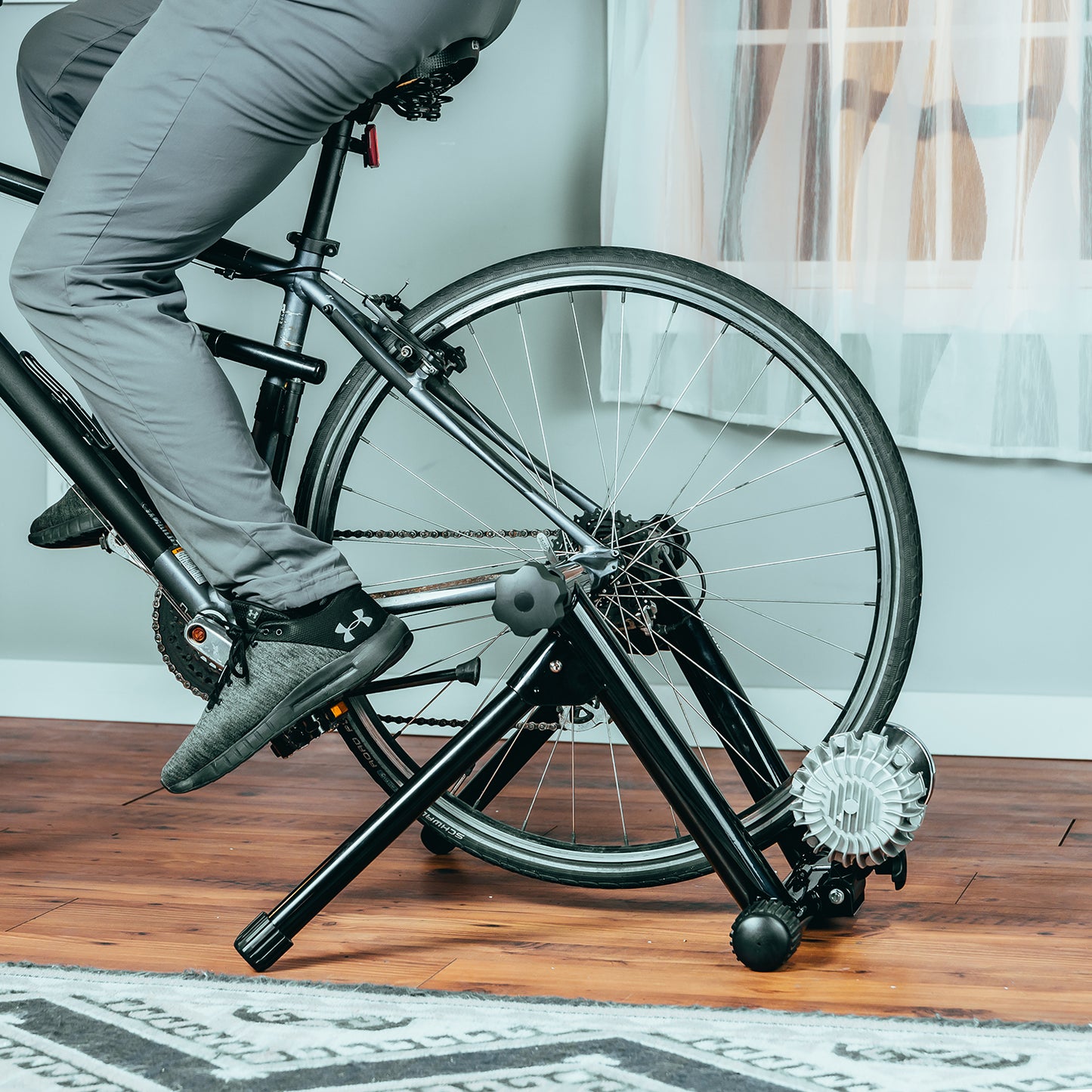 Bike Trainer Stand - Fluid Flywheel